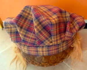 TARTAN BERET WITH FALSE GINGER HAIR AT BACK & SIDES - Picture 1 of 4