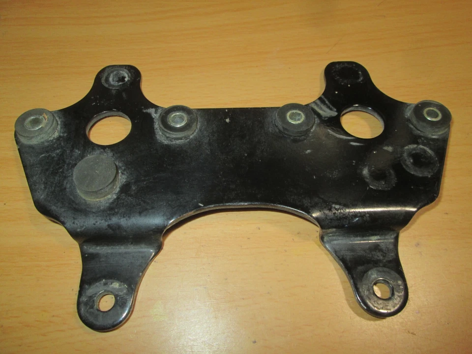 SUPORTE MEDIDOR VINTAGE SUZUKI TC125/TS125/RV125 34950-36010 BOM ESTADO - Imagem 1 de 4