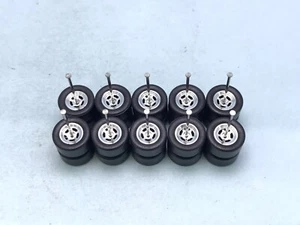 RL53 -Lot 5 Set Hotwheels 1/64# RR 5 Spoke Chrome 10mm Rubber Wheels Real Riders - Picture 1 of 4