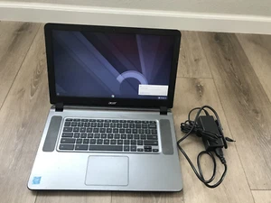 Acer N15Q9 CB3-531-C4A5 Chromebook 15.6" Intel Celeron 2.16GHz 2GB Ram 16 GB SSD - Picture 1 of 15