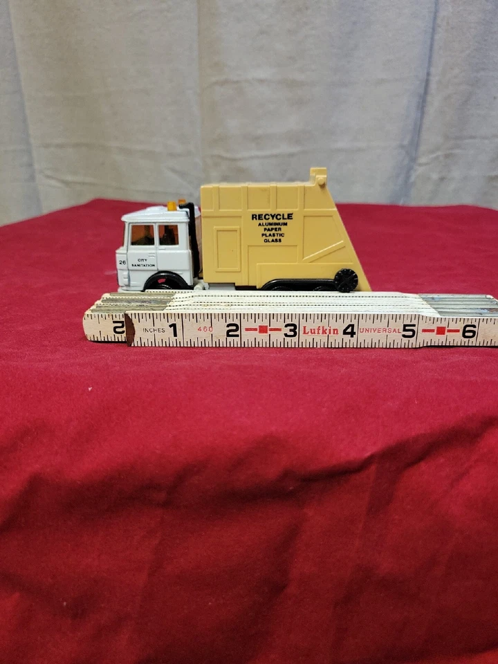 Vintage Matchbox  Super King  Sanitation Truck,Diecast Body, Moving Ramp HTF - Image 1 of 4