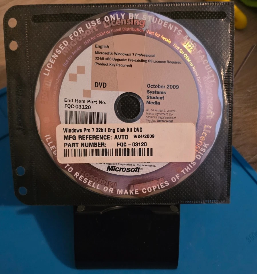 Windows 7 Pro 32 Bit x86 Upgrade October 2009 Systems Student Media - Image 1 of 1