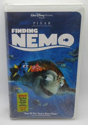 DISNEY - FINDING NEMO ANIMATED VHS VIDEO MOVIE + BONUS PC CD-ROM GAME, ELLEN D. - Image 1 of 4