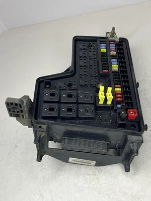 2002-2005 Dodge Ram 1500 2500 3500 Integrated Power Module P56045433AI Foto 1 de 4