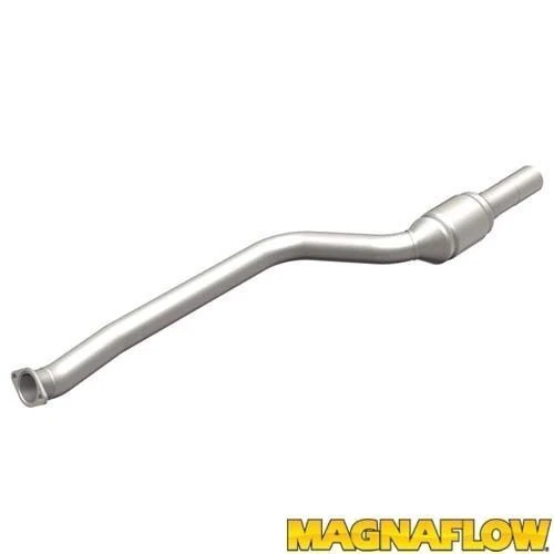 2006 宝马 330xi 330i 3.0L P/S 后 Magnaflow 直配催化转换器 CARB — 第 1/1 张图片