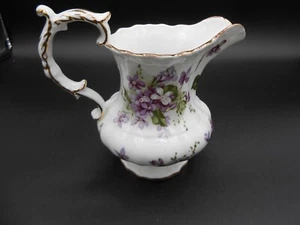 Hammersley Victorian Violets Large Milk Jug - Picture 1 of 4