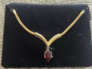 Collana vintage 18 pollici placcata oro simulato rubino goccia pennino casa senza fumo - Foto 1 di 3