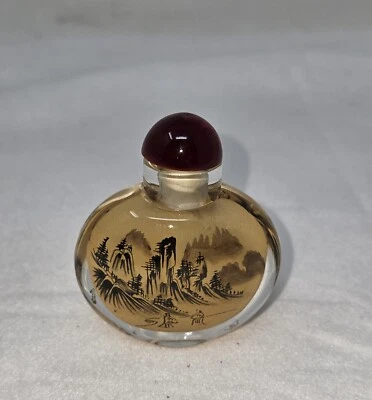 ВИНТАЖНЫЙ ВОСТОЧНЫЙ ОКРАШЕННЫЙ СТЕКЛЯННЫЙ ФЛАКОН ДУХОВ/ТАБАКЕРОВ С КРАСНОЙ ВЕРХНЕЙ КРЫШКОЙ - Изображение 1 из 4