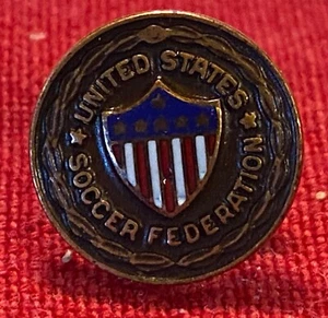 USA SOCCER FEDERATION NOC TEAM PIN - Picture 1 of 1