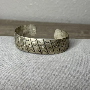 VTG Navajo Native American Sterling Silver Stamped Cuff Bracelet Hallmarked GN - Picture 1 of 11