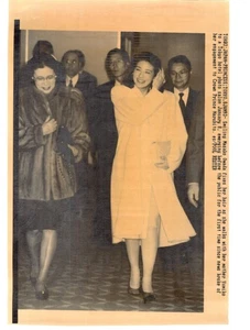 Japanese PRINCESS MASAKO & Mother YUMIKO in TOKYO Hotel 1993 Press LaserPhoto - Foto 1 di 2