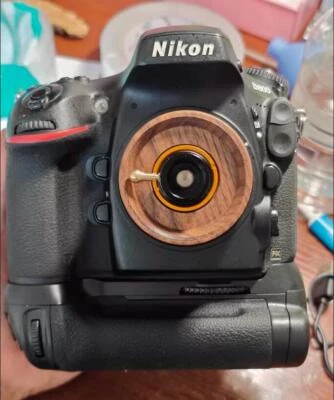 55mm F5.6/F7 Wood Focus Free Prime Lens For Canon EF EFM Fuji Nikon F M43 Mount - Image 1 of 4