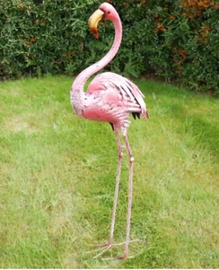 Large Metal Flamingo Garden Ornament - Picture 1 of 5