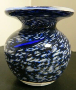 Vintage mundgeblasene Rolf Wiemers Glashütte blau & weiß Konfetti Kunst Glas Vase - Bild 1 von 7