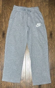 Nike Grey Sweatpants Boys Large Nike Embroidered Logo - Picture 1 of 5