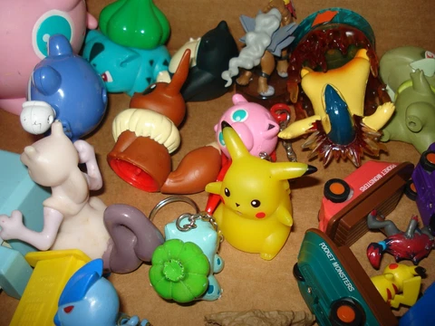 POKEMON FIGURE-BURGER KING-NINTENDO-MCDONALD'S-INNOVISION-HASBRO-SEE MENU Cover