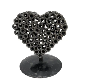Handmade Garage SteamPunk stile METAL HEART SCULPTURE INDUSTRIAL ART - Picture 1 of 2