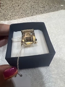 Anello vintage in oro 14 kt con pietre preziose taglio smeraldo misura 6,5 - Foto 1 di 8