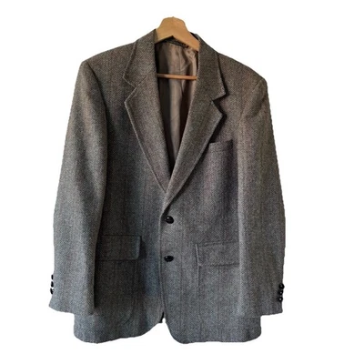 Vintage Cambridge Classics by Mervyn’s Men’s 38S Herringbone Tweed Blazer Wool - Image 1 of 4