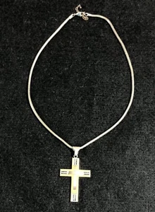 Collar de acero inoxidable con colgante de cruz - 20" de largo - Imagen 1 de 9
