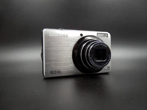 Samsung PL60 10.2 MP Digital Camera 5x Optical Zoom Tested Working CCD Sensor - Imagen 1 de 14