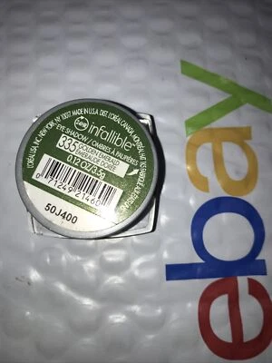 LOREAL 24hr Infallible Eyeshadow #335 GOLDEN EMERALD unsealed NWOB - Image 1 of 2