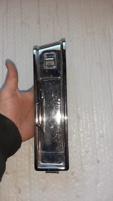 1971 年别克里维埃拉右后窗开关和挡板灰盘 1972 年 1973 — 第 1/4 张图片