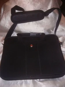 WENGER SWISS BLACK TRAVEL BAG SMALL CARRY-ON ADJUSTABLE STRAP - Picture 1 of 7