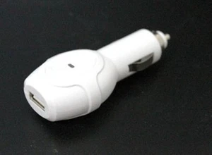 CARICATORE-CARICA BATTERIA 12 VOLT PER IPAD - Foto 1 di 1