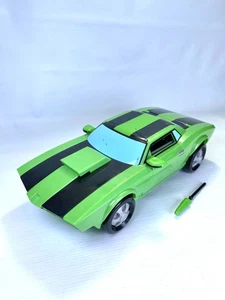LARGE BANDAI BEN 10 KEVIN LEVIN'S ACTION CRUISER CAR PLAYSET RARE - Picture 1 of 6