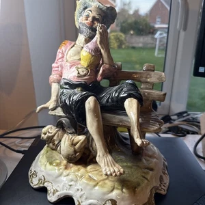 Genuine Italian CAPODIMONTE ‘Town Drunk’ Tramp On Bench Porcelain Figurine - Picture 1 of 24