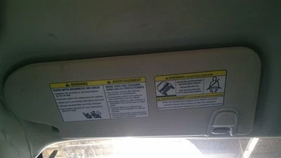 Used Left Sun Visor fits: 2017 Nissan Murano illuminated Left Grade A - Image 1 of 4