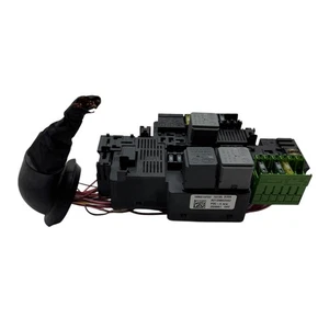 MB Mercedes Benz E W213 2017 OEM Fuse Relay Box Module Unit A2139062202 - Picture 1 of 12