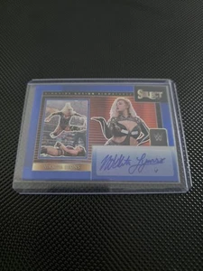 2024 Panini Select WWE Ringside Action Signatures Blue Nikkita Lyons /49 - Bild 1 von 2