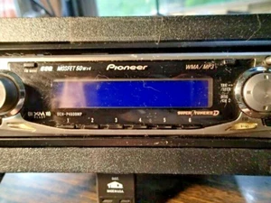 Pioneer Radio DEH-P4600MP CD MP3 Car Receiver - Picture 1 of 6