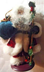 Estatua de Papá Noel de Navidad de 12" de alto con saco de juguete campanas de cono de pino y sombrero de tela y traje - Imagen 1 de 5