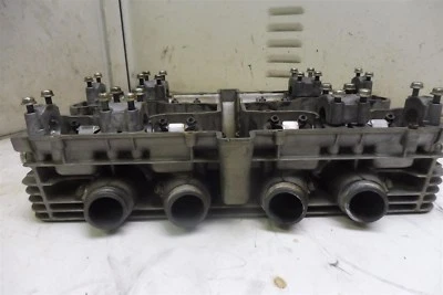 Suzuki GS750 SM341B. Culata motor 4 válvulas Foto 1 de 4