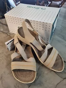 Flexus by Spring Step Lineata-B Women's Strappy Sandals EU 37 (6 1/2-7) Beige - Picture 1 of 4