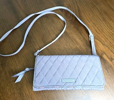 Bolsas e bolsas femininas Vera Bradley transversais roxas - carrinho tiracolo veludo azul - Imagem 1 de 4