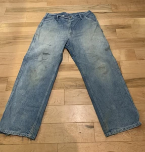 Pantalones de mezclilla Carhartt para hombre destrozados bien usados manchados rasgados grunge 36x30 ajuste ligero - Imagen 1 de 4