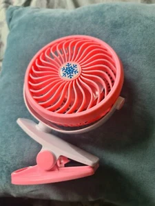 Portable Mini Clip Fan - Picture 1 of 2