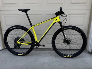 2021 Scott Scale RC 900 World Cup AXS - Picture 1 of 10