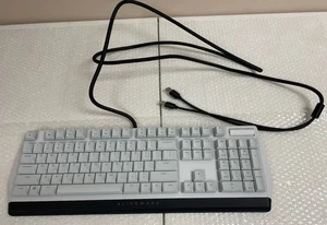 Alienware AW510K RGB Mechanical Gaming Keyboard Lunar Light - [SHIPS FAST] - Picture 1 of 9