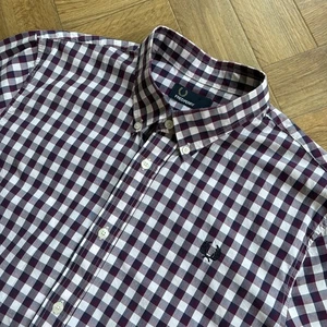FRED PERRY camicia manica corta quadri bordeaux blu navy bianca uomo taglia large mod anni 60 - Foto 1 di 16