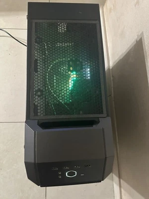  Vendo computer da gaming assemblato nel 2020 , msi , nero , rgb , gaming pc - Immagine 1 di 4