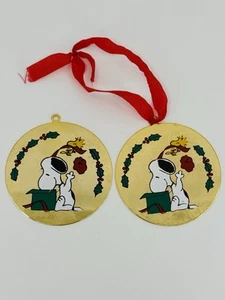 De Colección Peanuts Navidad Adorno de Vacaciones Snoopy 1958 Metal United Lote de Características Woodstock - Imagen 1 de 2