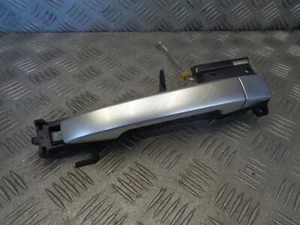2010 SUBARU FORESTER 2.0D XC 5DR PASSENGER FRONT EXTERIOR DOOR HANDLE SILVER - Picture 1 of 2