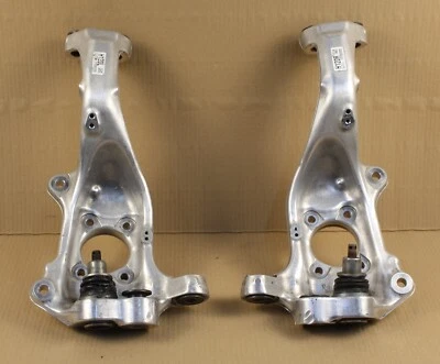 Par de nudillos de husillo genuino OEM Lexus LS460 LS600h 2007-2017 Foto 1 de 4