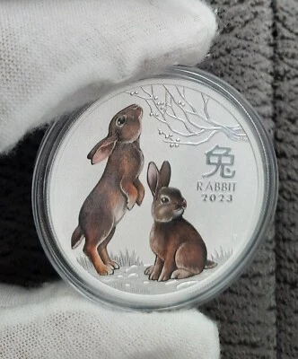 Australian Lunar Serie III. Jahr des Hasen. 2023 1 Oz Silber.Unc. in Farbe. - Bild 1 von 3