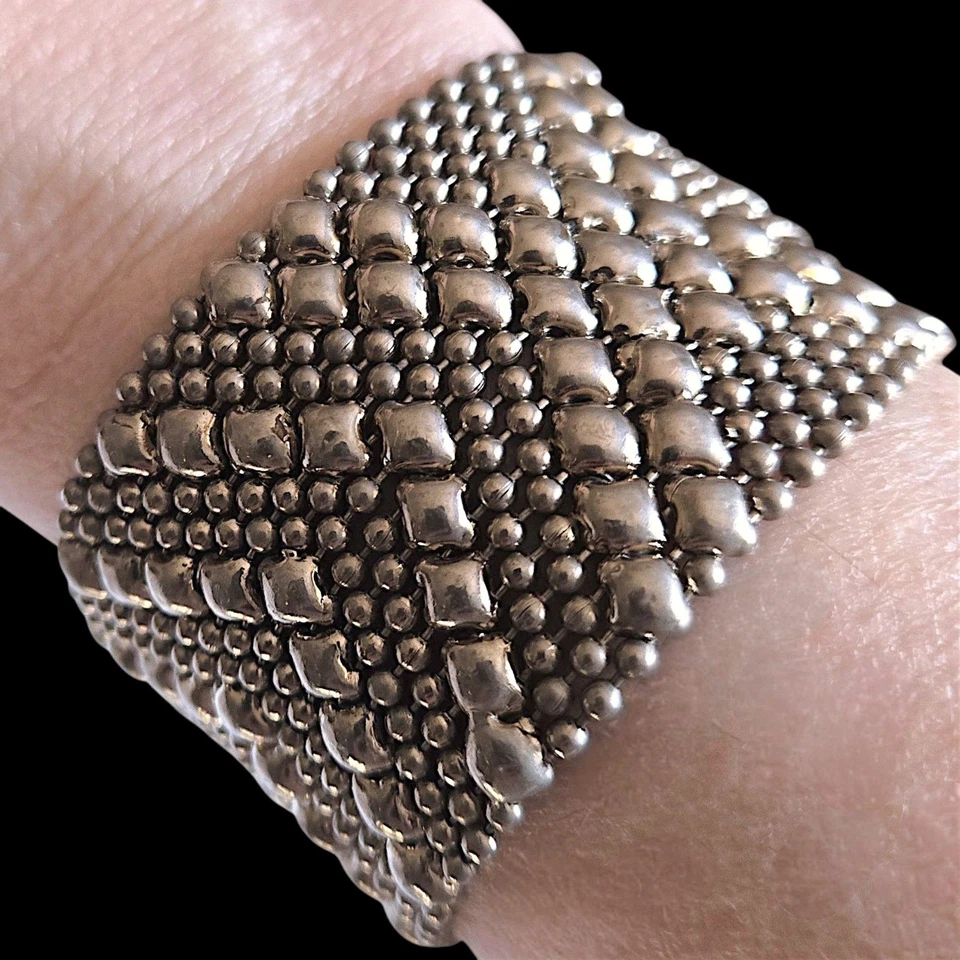 Brazalete brazalete antorcha de cadena de bola de metal fundido artesanal vintage años 70 fusionado en zig zag Foto 1 de 4